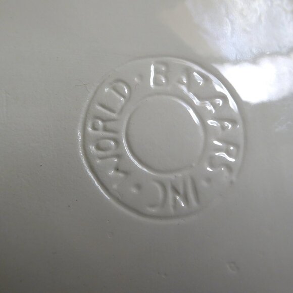 NEW VINTAGE 10” HOLIDAY CHRISTMAS GINGERBREAD HOUSE CERAMIC COOKIE JAR - Picture 15 of 15